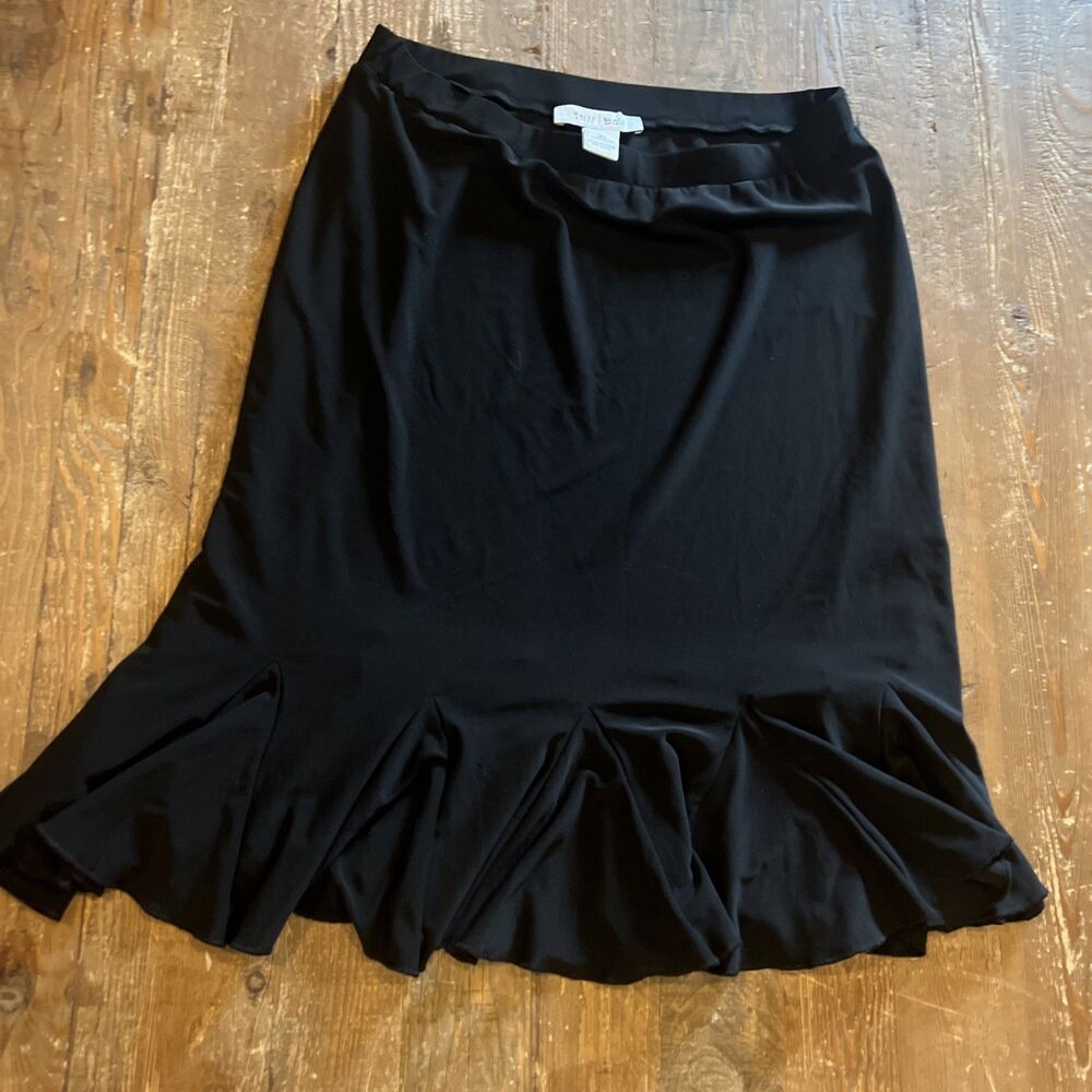 White House Black Market Women’s Pull-on Black Skirt Gathered Flounce Hem Sz XS